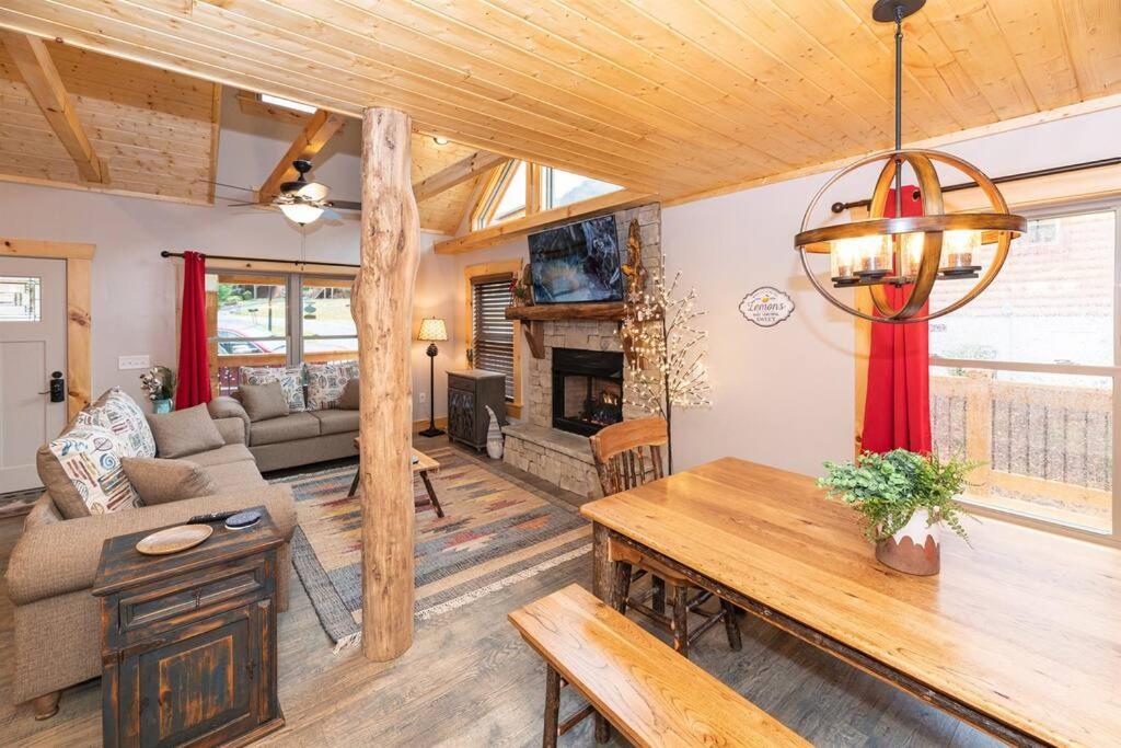 The Snow Owl Cabin Maggie Valley Exterior foto